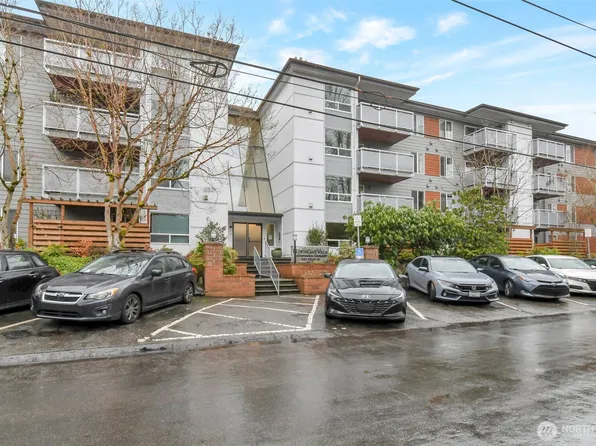 10501 8th Avenue NE #111, Seattle, WA 98125