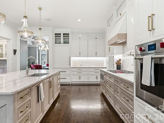 3rd image of 16821 America Cup Rd