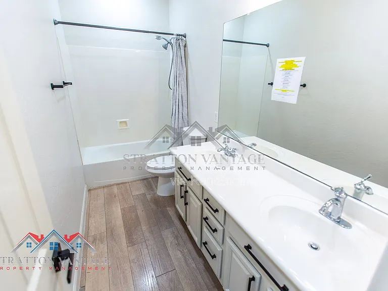 14616 W Windward Ave — Photo 32