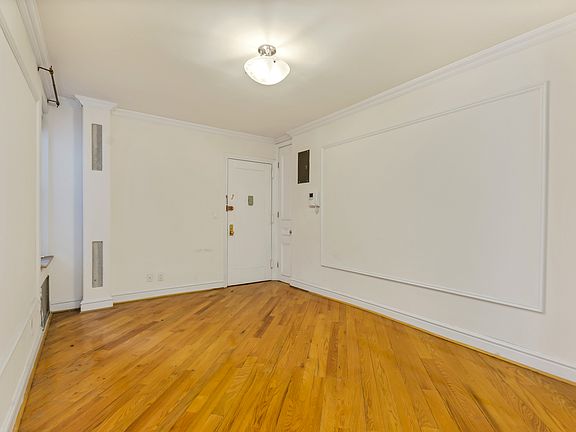4th image of 226 E 70th St APT 5b