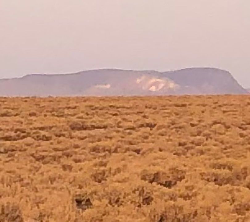 Looking East, Horse Head Hil