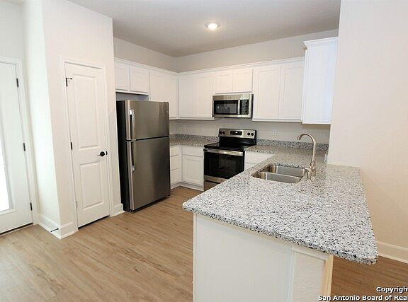 4th image of 10348 Lynwood Crk #102