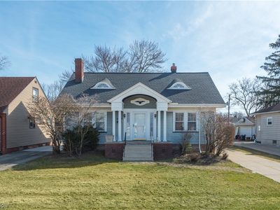 4053 W 223rd St, Fairview Park, OH, 44126