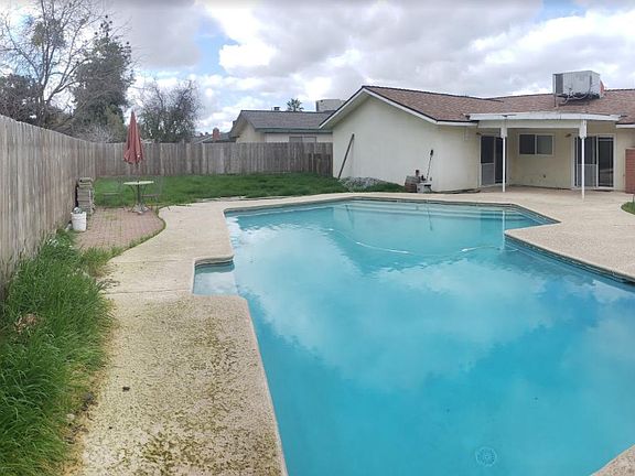 2nd image of 649 E Hazelwood Dr