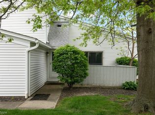 5562 Heathergreen Ct APT C, Willoughby, OH 44094