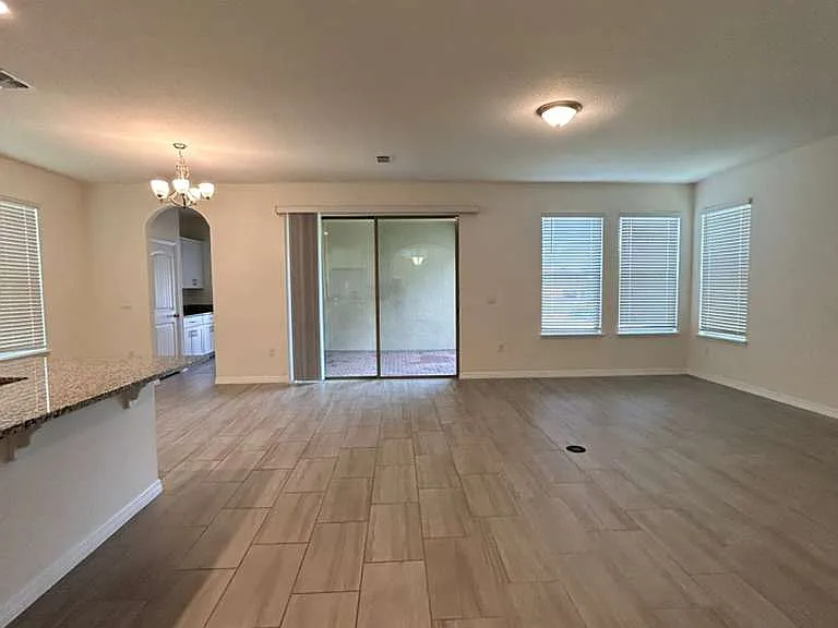 16453 Point Rock Dr — Photo 7
