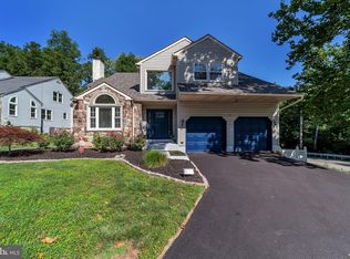 39 Casselberry Dr, Audubon, PA 19403