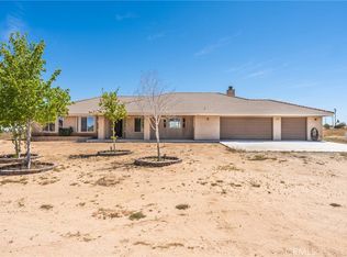 11377 Oxford Rd, Phelan, CA 92371