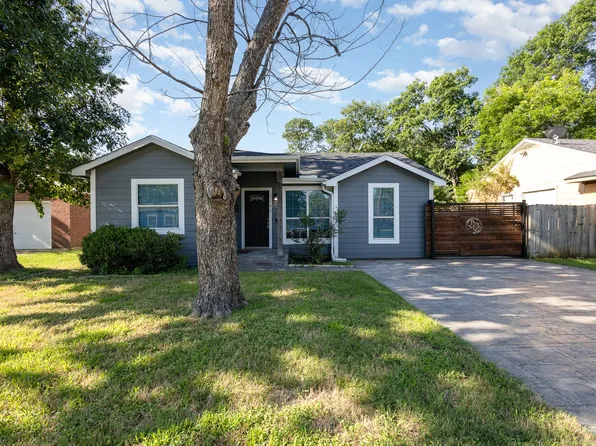 1105 Birch St, Grand Prairie, TX 75050