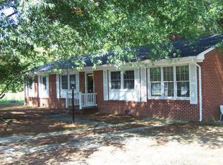439 General Puller Hwy, Saluda, VA 23149