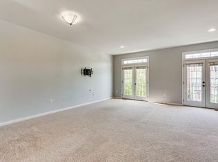 42752 Hay Rd, Ashburn, VA 20147