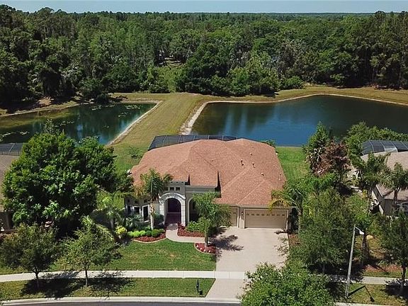 3rd image of 21233 Lake Vienna Dr