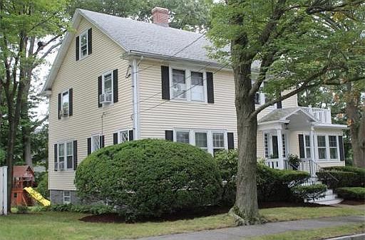 3rd image of 132 Plymouth Ave