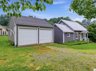 413 Chase Ave, Gambier, OH 43022