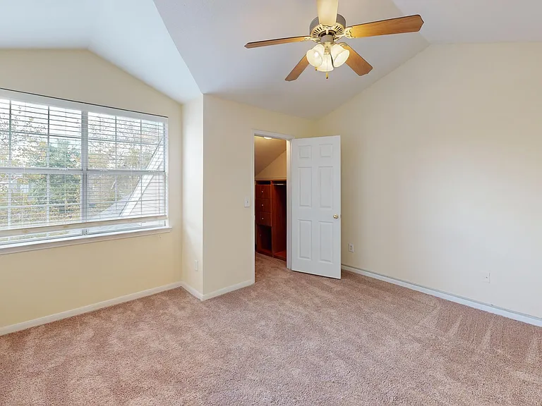 The Carriage Homes at Wyndham — Photo 86