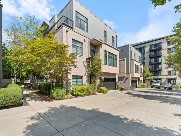 2140 NW 16th Ave, Portland, OR 97209