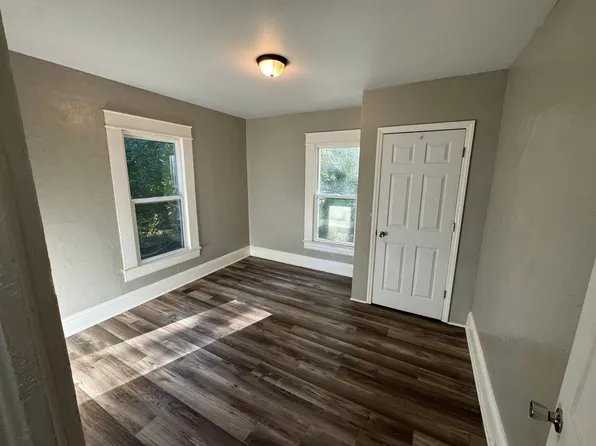 1502 Larkin St, High Point, NC 27262