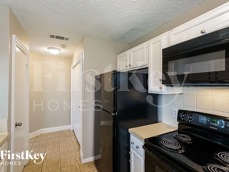 5334 Riverport Dr — Photo 9