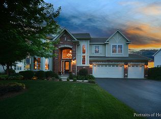 2863 McLellan Blvd, Yorkville, IL 60560