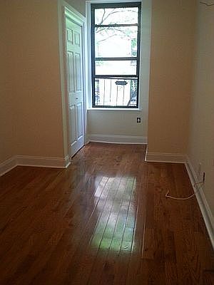 3rd image of 327 E 83rd St APT 4D