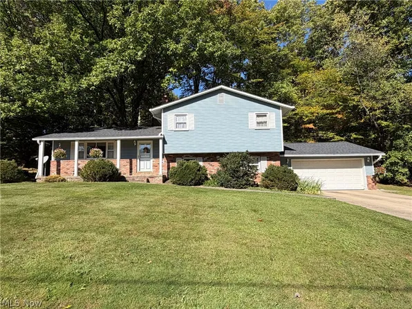 14320 Broadwood Dr, Burton, OH 44021