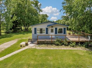 15387 Schultz Rd, Berlin, MI 48002