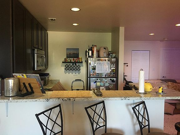 3rd image of 1439 N Milwaukee Ave #3