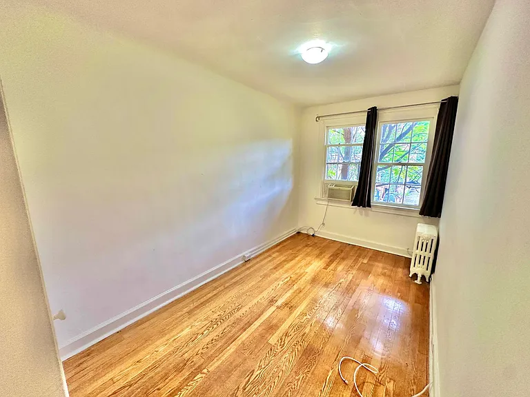 4422 Greenwich Pkwy NW — Photo 31