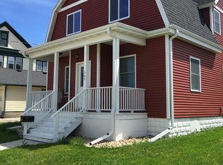 265 W State St, Burlington, WI 53105