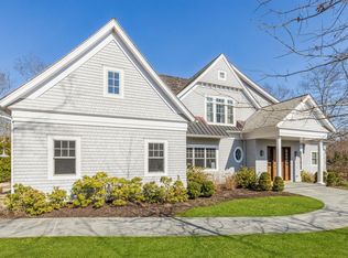 33 Barn Ln, Bridgehampton, NY 11932