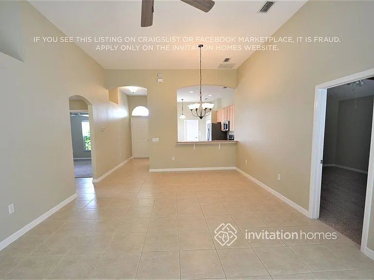 562 Coral Trace Blvd — Photo 2