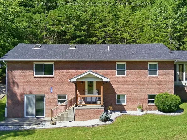 5830 Charleys Creek Rd, Culloden, WV 25510