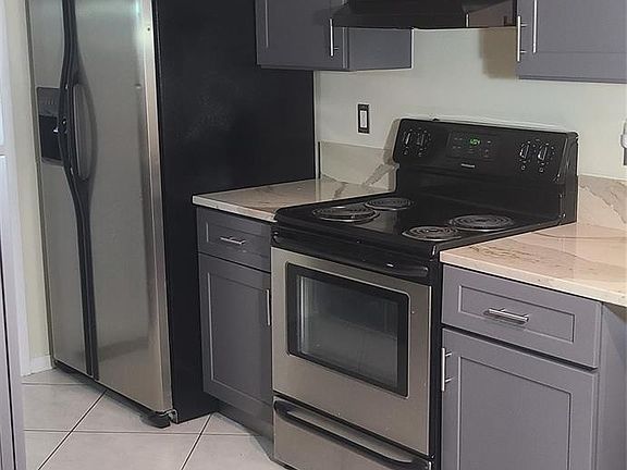 4th image of 3031 NW 48th Avenue #3031