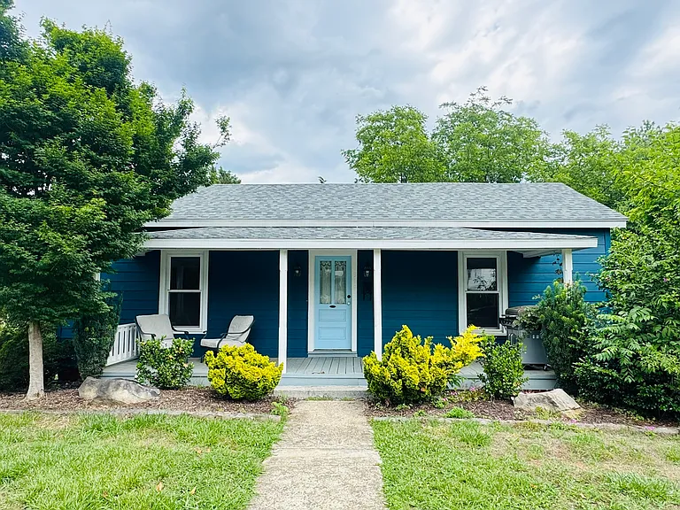 319 S Spring St — Photo 1
