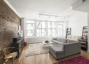 Rented by Yael Dunsky Real Estate