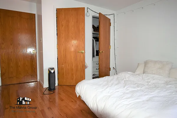 Rented by Bold New York | media 32