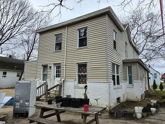 3rd image of 428 N 6th St