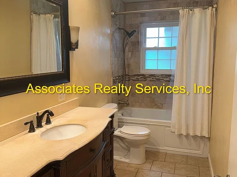 4521 NW 20th Pl — Photo 20