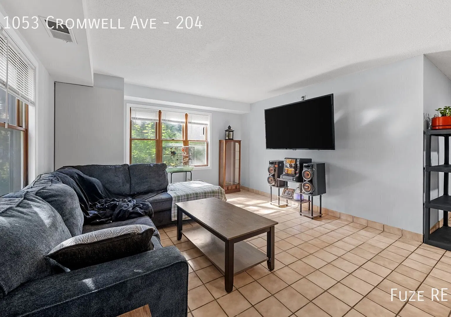 2-Bed 1-Bath Unit Available Now in St. Paul! — Photo 4