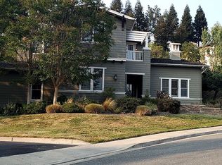 80 Courter Ln, Moraga, CA 94556