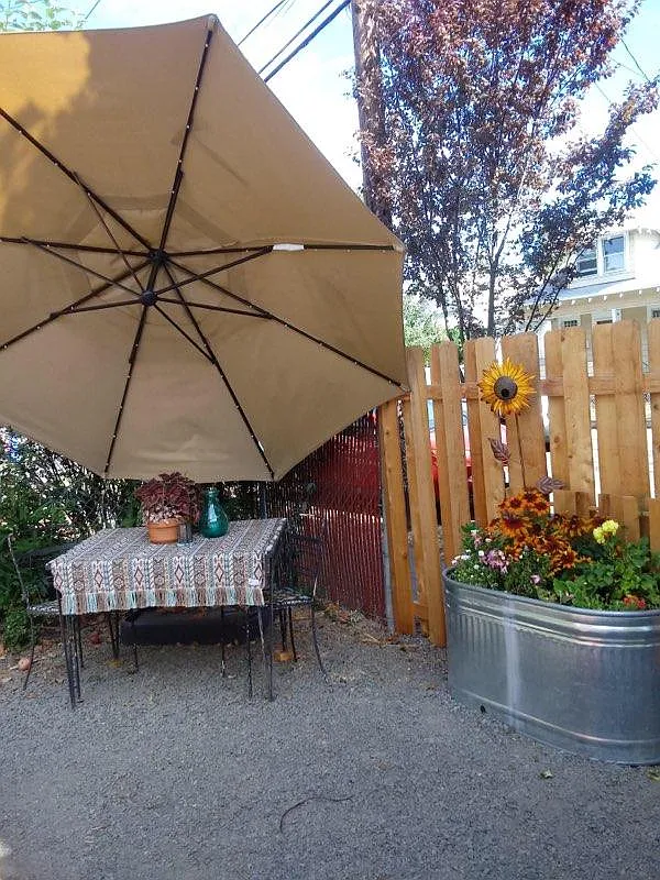 Studio, 300 sqft, $1,200 — Photo 2