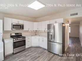2902-2904 N Palo Verde Ave
