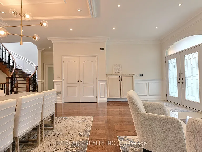 369 Hollywood Ave #MAIN — Photo 5