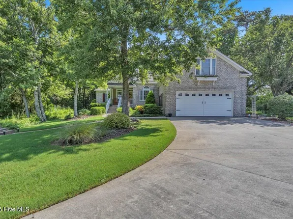 301 Wisteria Way, Caswell Beach, NC 28465