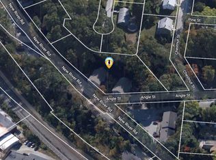 113-123 New River Rd, Manville, RI 02838