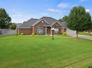 102 Codee Ct, Mount Pleasant, TX 75455