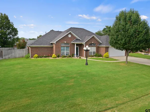 102 Codee Ct, Mount Pleasant, TX 75455