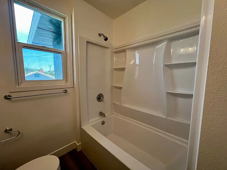929 SE Court Pl — Photo 17