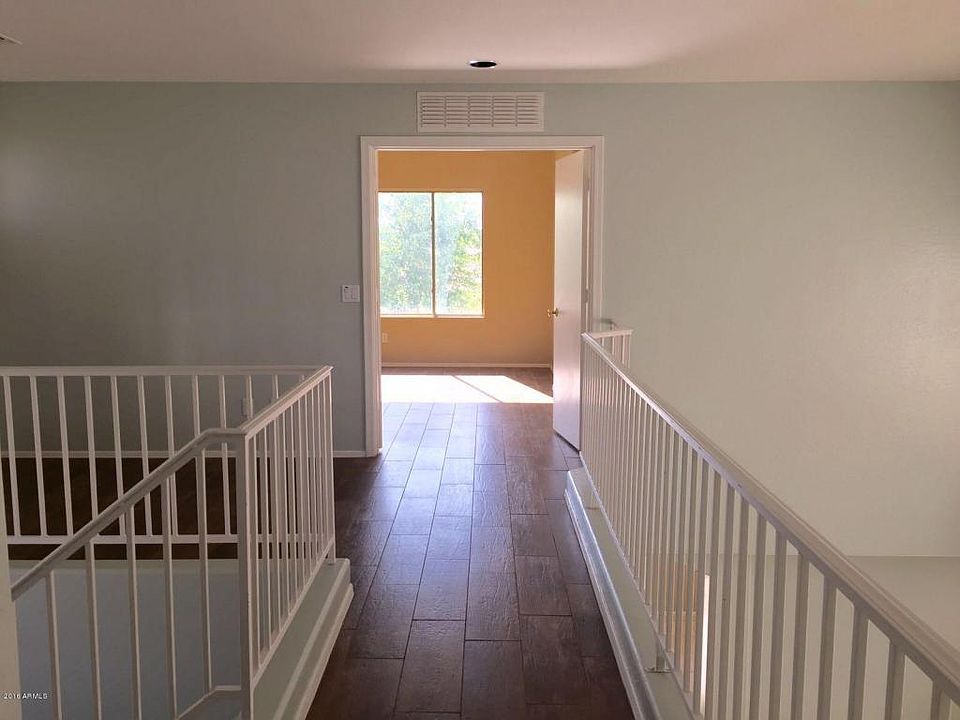 1st image of 1706 N 105th Dr