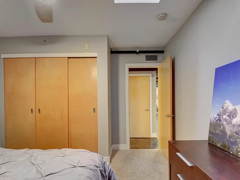 1421 Oneida St #14 — Photo 16